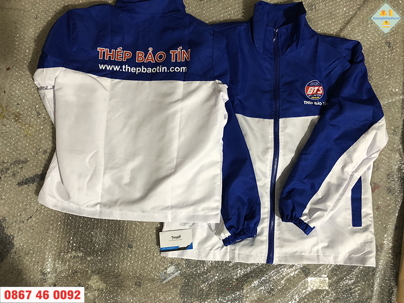 Áo khoác đồng phục in logo theo yêu cầu